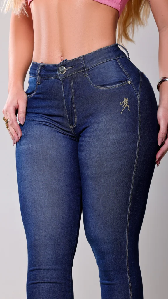 Calça Jeans Cigarrete Luxe