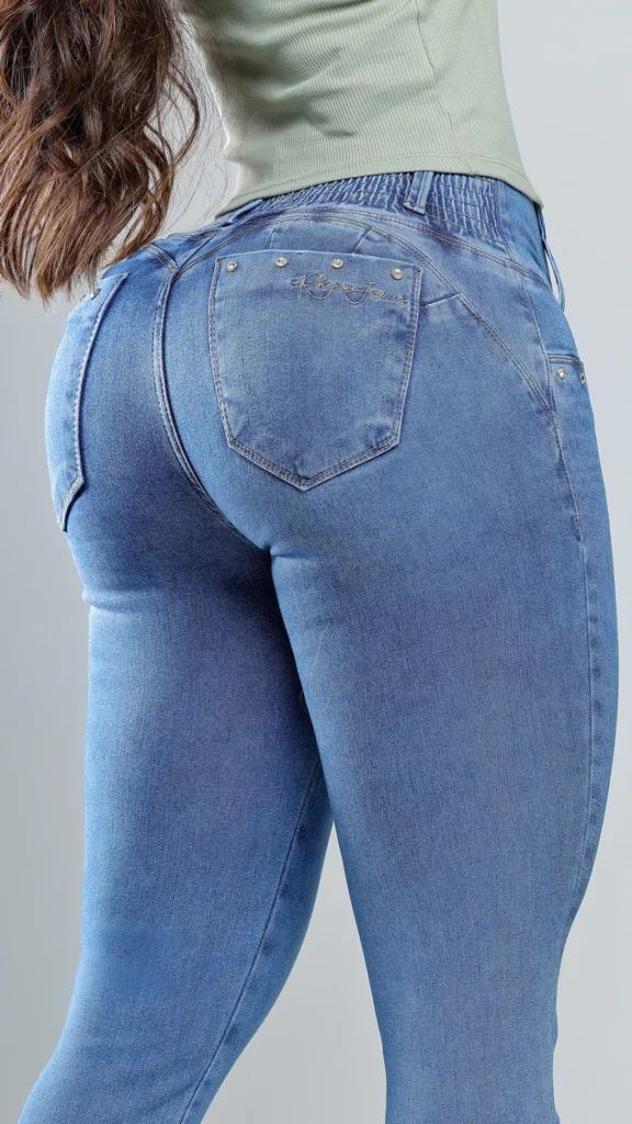 Calca Jeans Cigarrete Glow com Brilho