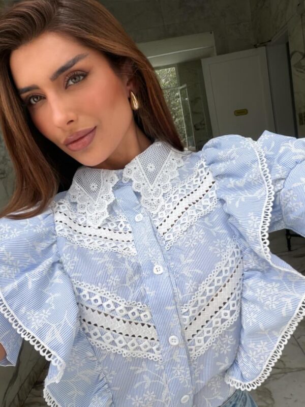 Camisa Laise Babado Azul Claro