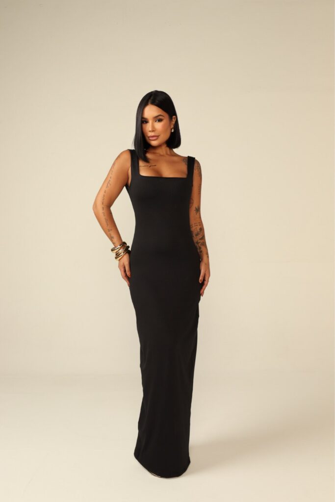 Vestido Longo com Costa Aberta Morena Preto